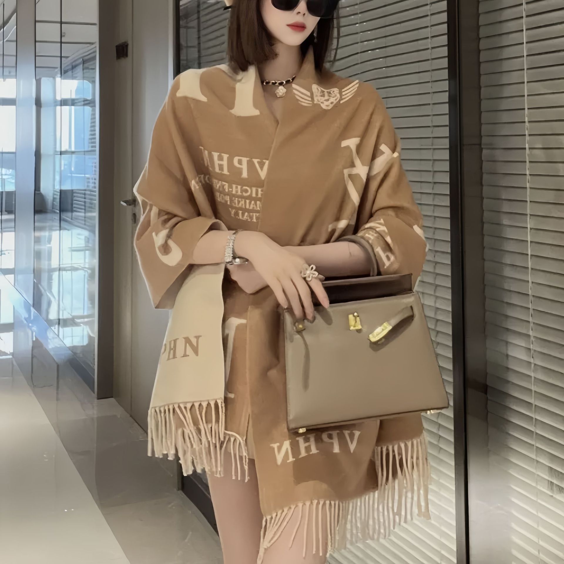 Luxury Winter Two-Sided Print  - Cashmere Pashmina Wrap 评论和价格