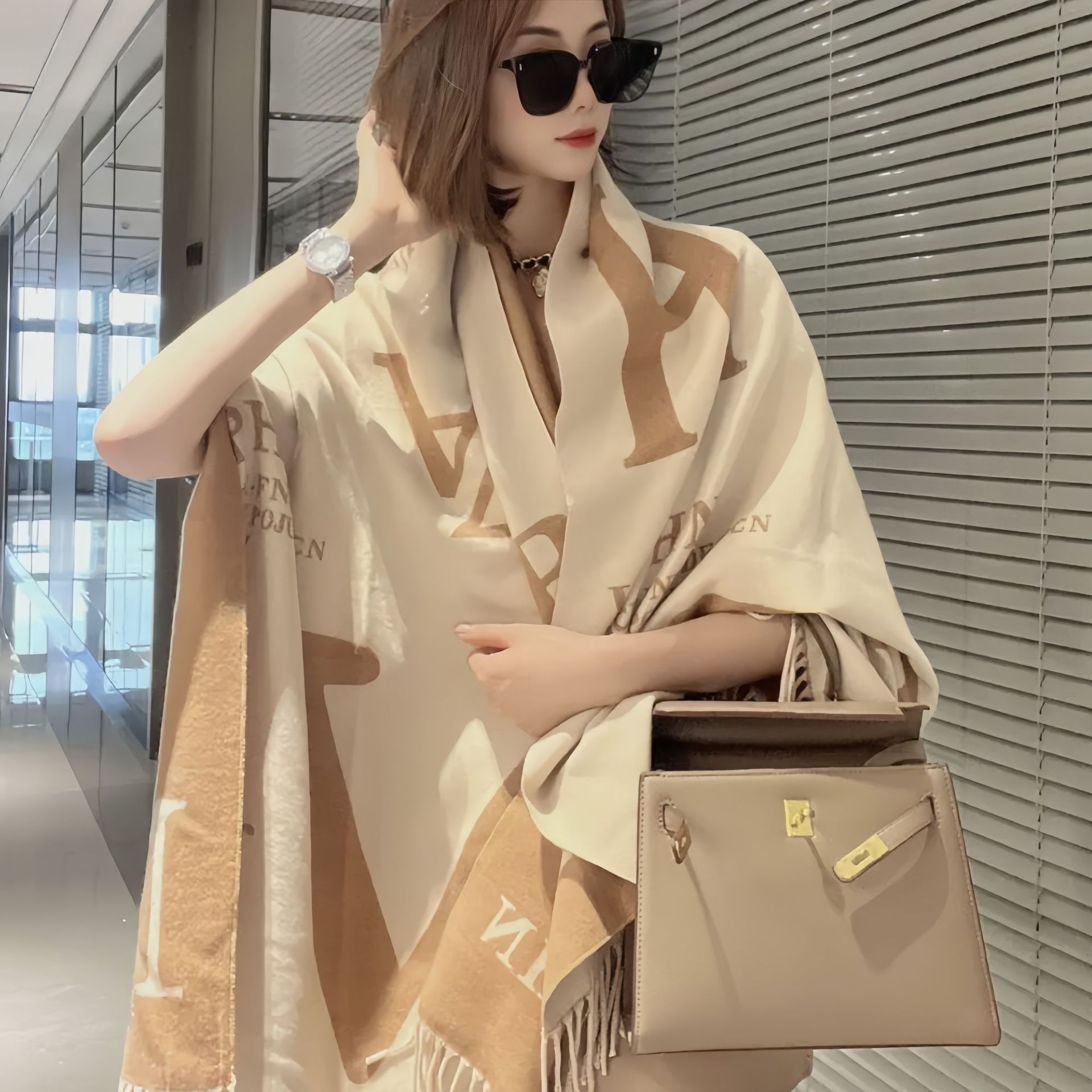 Luxury Winter Two-Sided Print  - Cashmere Pashmina Wrap 评论和价格